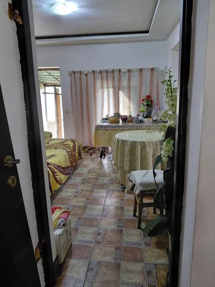 Casă cu 5 camere cu Teren 400 Mp în Central