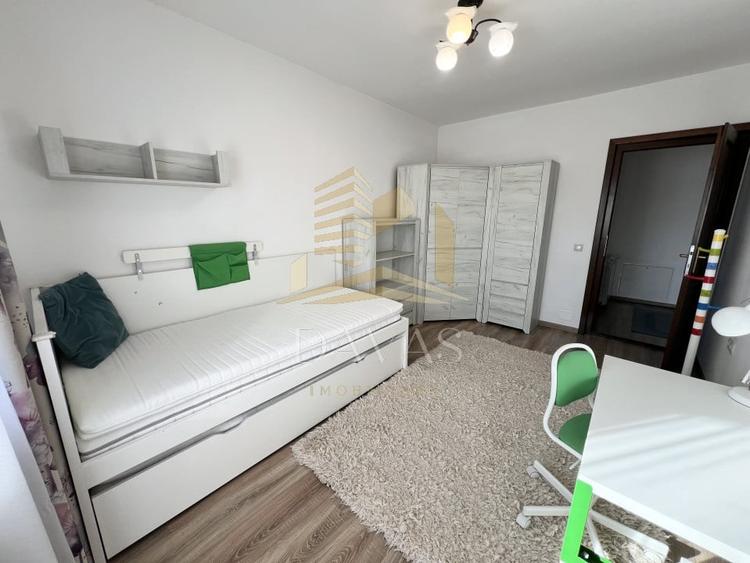 Casă individuală cu 5 camere cu Teren 300 Mp în Europa