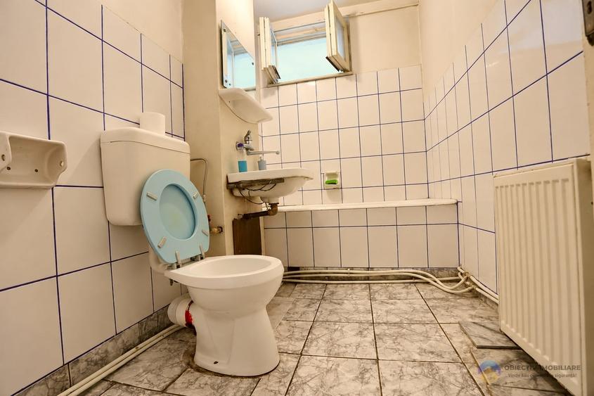 Apartament cu 3 camere decomandat în Mărăței