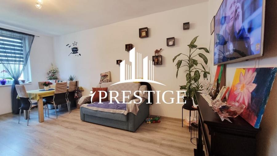 Apartament cu 3 camere decomandat, mobilat în Șelimbăr