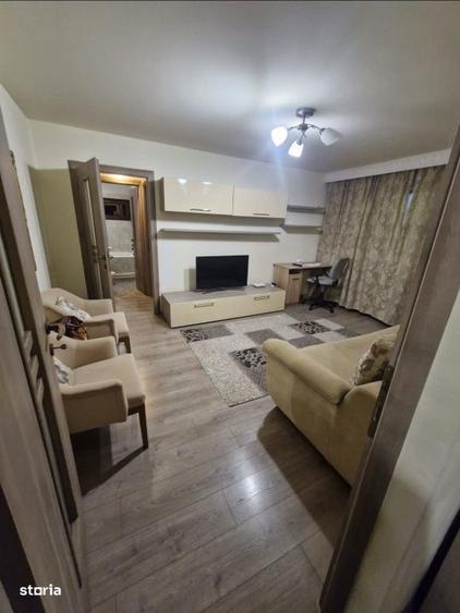 Apartament cu 2 camere semidecomandat în Rovine