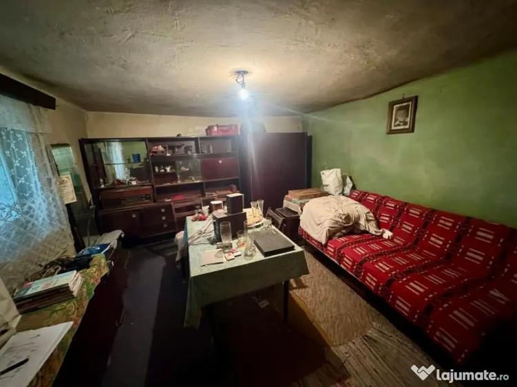 Casă cu 3 camere cu Teren 580 Mp în Central