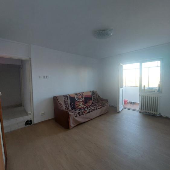 Apartament cu 3 camere în Scărișoara