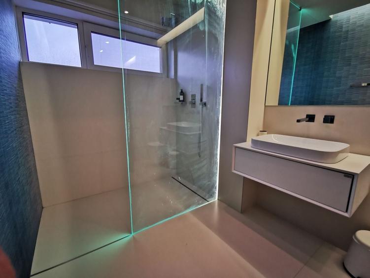 Apartament  ultrafinisat cu 3 dormitoare, mobilier modern si garaj - 10
