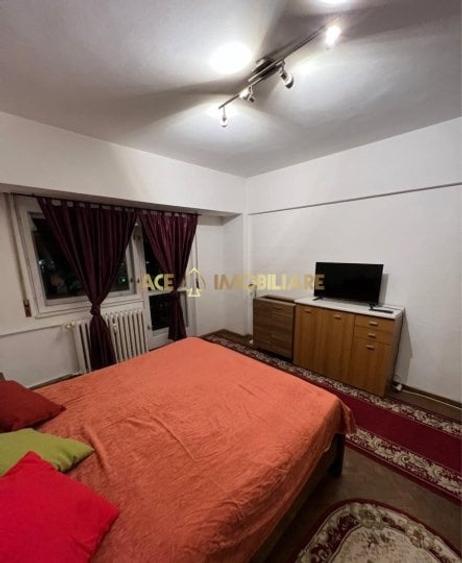 Apartament cu 3 camere decomandat, mobilat în P-ța Unirii