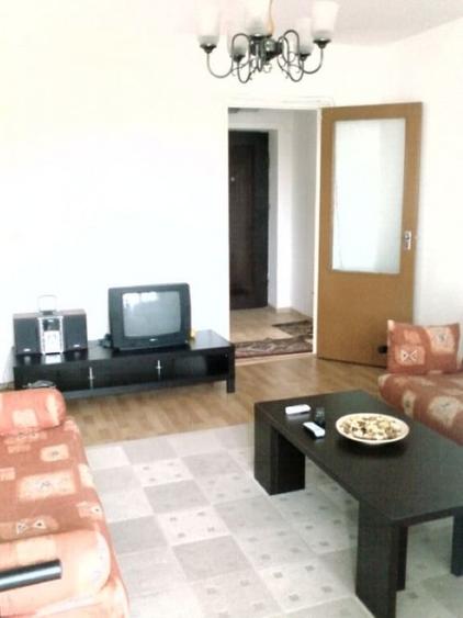 Apartament cu 2 camere decomandat în Drumul Taberei