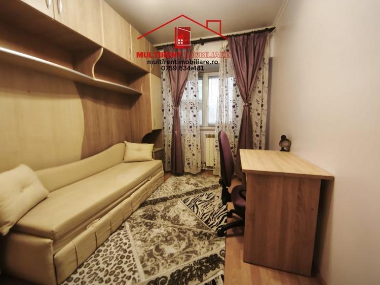 Apartament cu 3 camere decomandat în E3