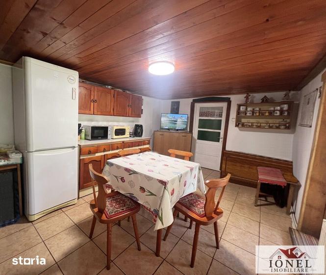 Casă cu 4 camere cu Teren 1819 Mp în Ciugud