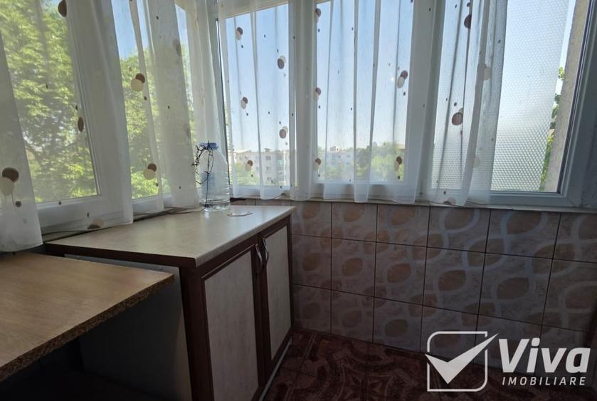 Apartament cu 2 camere decomandat în Nicolina