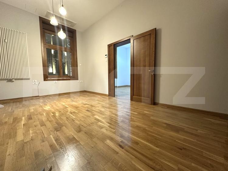 Birou, de 178 mp, în Ultracentral