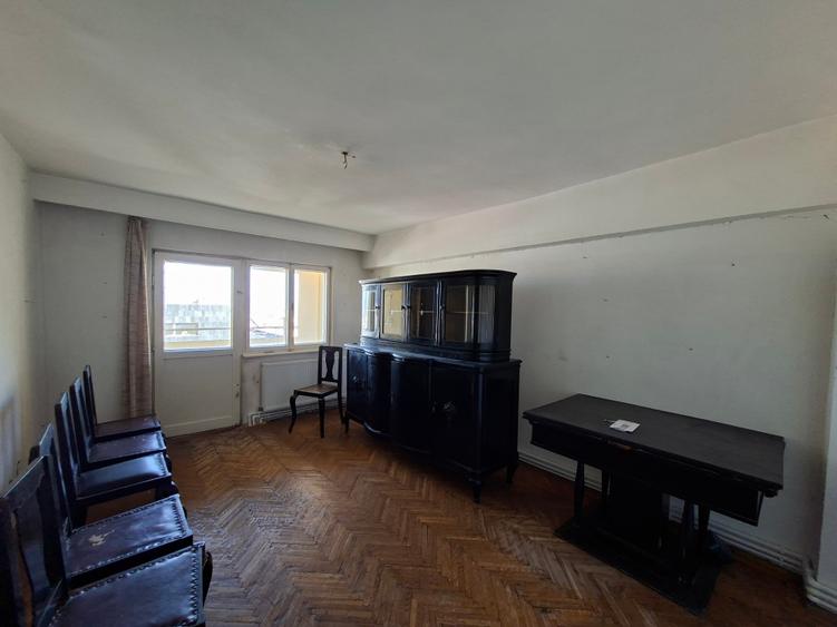 Apartament cu 3 camere în Ultracentral