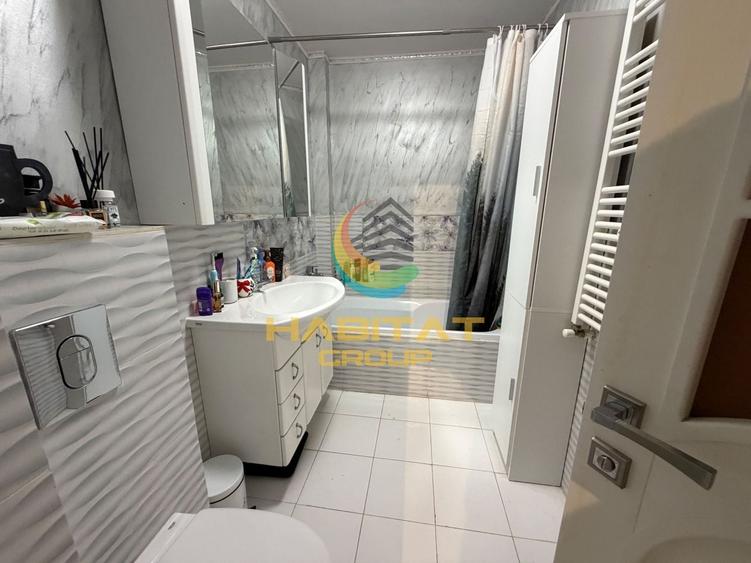 Apartament cu 3 camere decomandat, mobilat în Sud