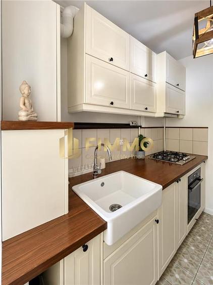 Apartament cu 2 camere decomandat, mobilat în Ultracentral
