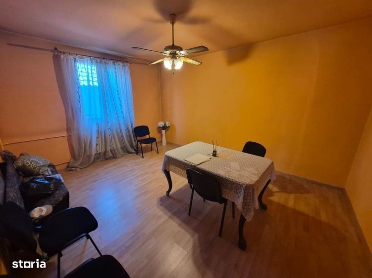 Casă cu 4 camere cu Teren 250 Mp în Colentina