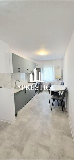 Apartament cu 3 camere decomandat, mobilat în Calea Dumbrăvii