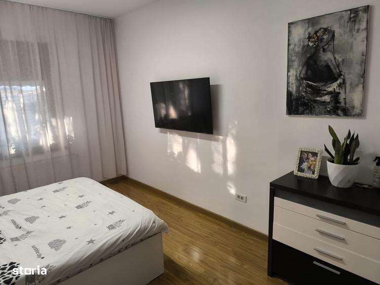 Casă individuală cu 6 camere decomandat cu Canalizare în Popești-Leordeni