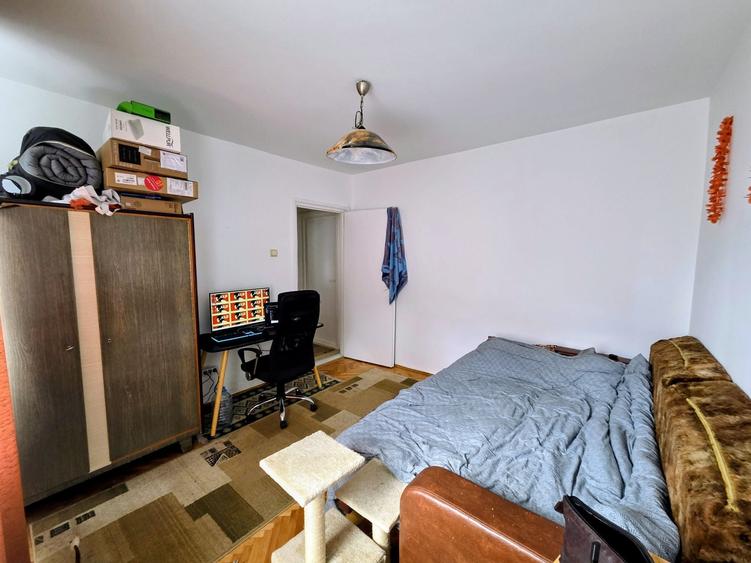 Apartament cu 2 camere decomandat în Florești