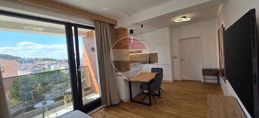 Apartament cu 2 camere decomandat, mobilat în Răcădău