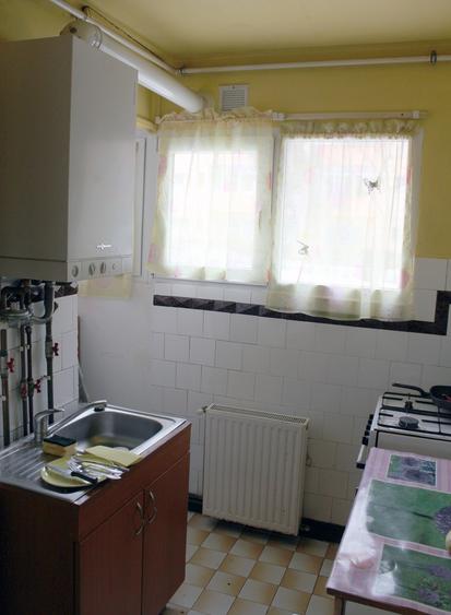Apartament cu 2 camere nedecomandat în Astra