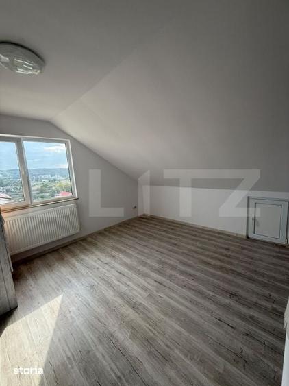 Apartament cu 3 camere decomandat în Putna