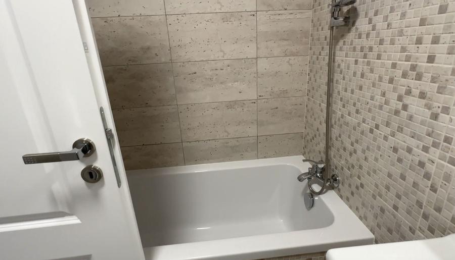 Apartament cu 2 camere semidecomandat în Exterior Vest