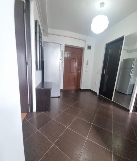 Apartament cu 2 camere decomandat, mobilat în Florești