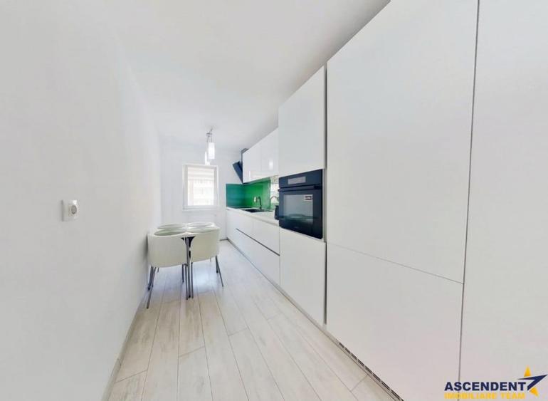 Apartament cu 3 camere decomandat în Griviței
