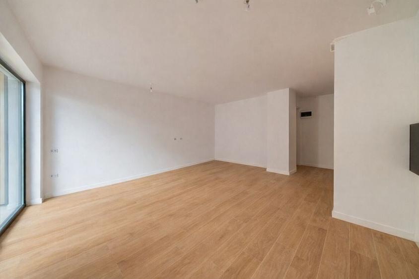 Apartament cu 3 camere decomandat în Ștefan cel Mare