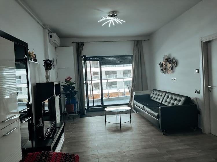 Apartament cu 2 camere semidecomandat în Nord