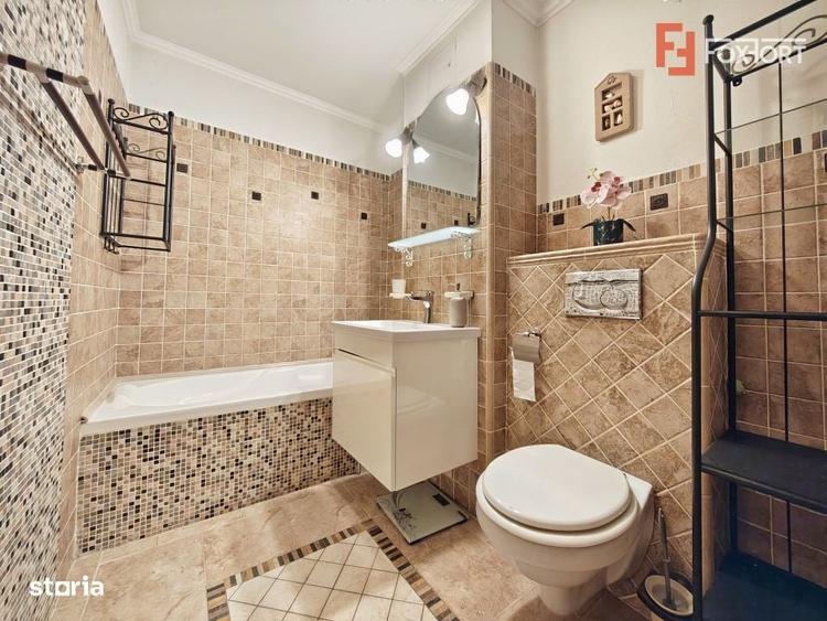 Apartament cu 3 camere decomandat în Girocului