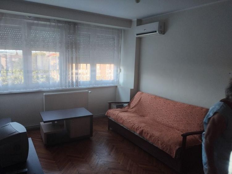 Apartament cu 2 camere semidecomandat în Lazaret
