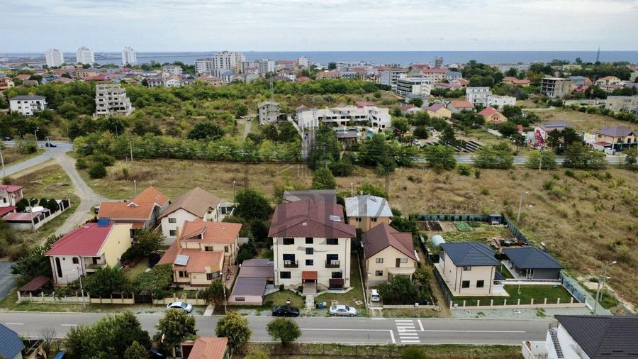Casă individuală cu 15 camere cu Canalizare în Nord