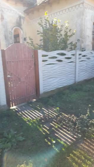 Casă cu 4 camere în Șiacu