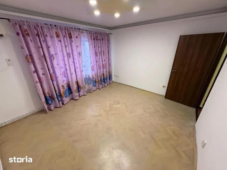 Apartament cu 3 camere decomandat în Ultracentral
