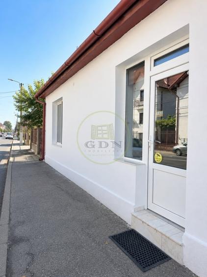 Spațiu comercial, de 100 mp, în Trei Stejari