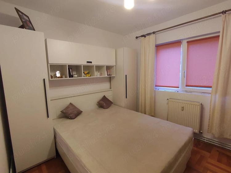 Apartament cu 2 camere semidecomandat în Girocului