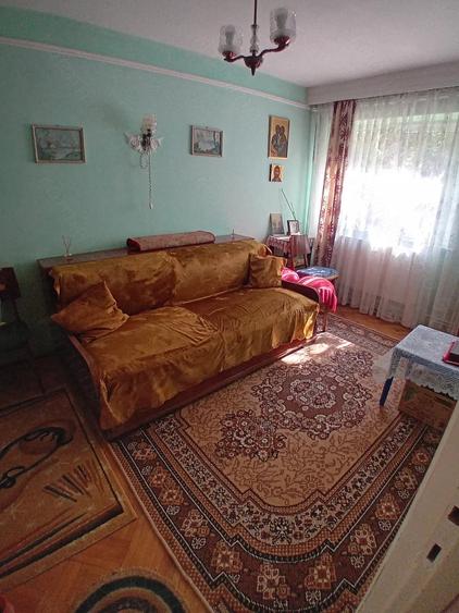 Apartament cu 2 camere semidecomandat în Precista