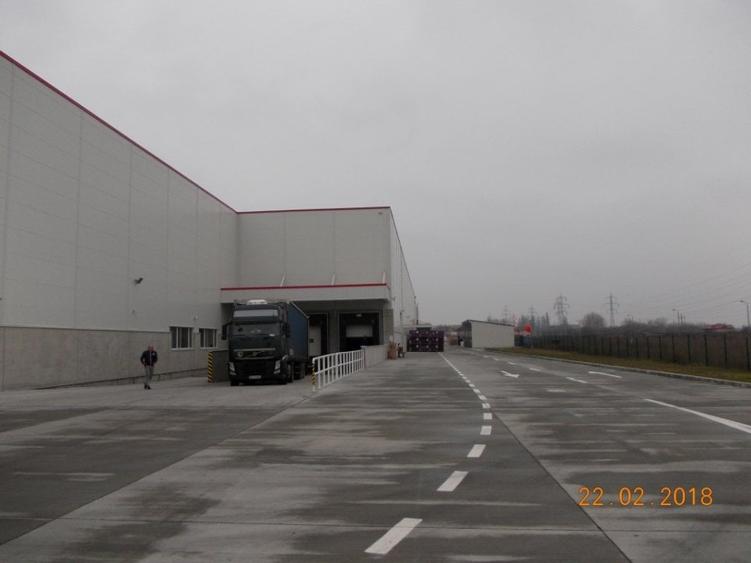 Spațiu industrial, de 88,000 mp, în Exterior Sud