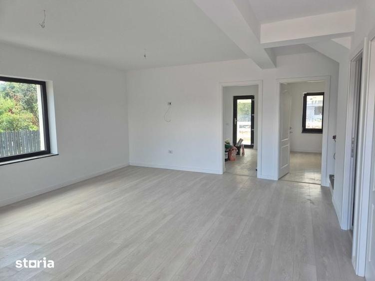 Casă cu 4 camere cu Teren 170 Mp în Central