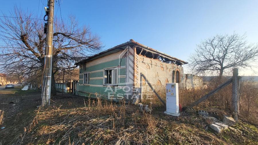 Teren Construcții intravilan de 3844 mp, în Pișchia
