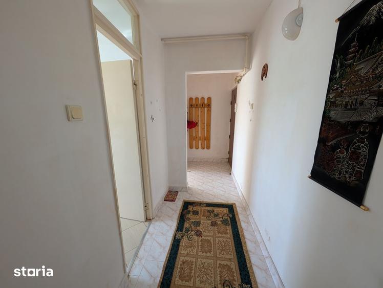 Apartament cu 2 camere decomandat în Buhuși