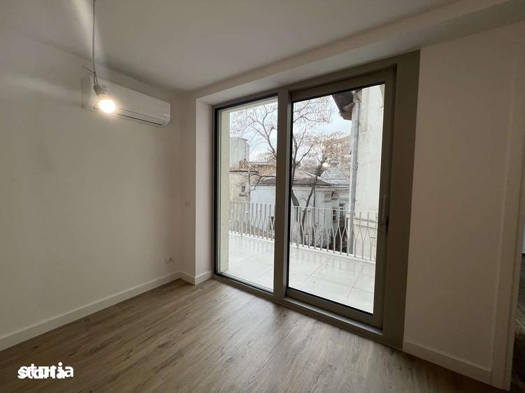 Apartament cu 4 camere în Armeneasca