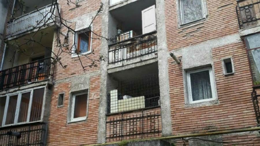 Garsonieră în Pietroasa
