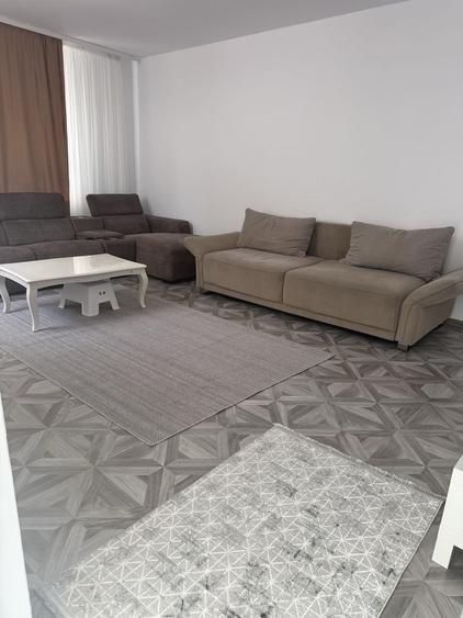 Casă cu 4 camere în Chitila