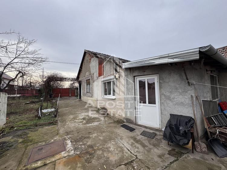 Casă individuală cu 3 camere cu Canalizare în Ronaț