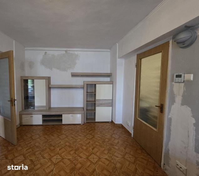 Apartament cu 2 camere semidecomandat în Titan — fotografia 3