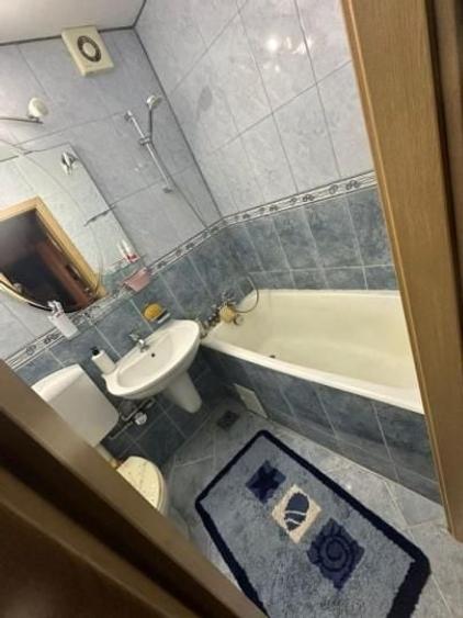 Apartament cu 4 camere decomandat, mobilat în Titan