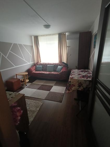 Apartament cu 2 camere semidecomandat în Mărăței