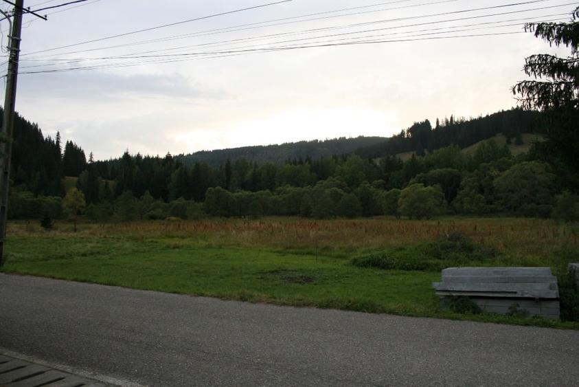 Teren intravilan de 13841 mp, în Valea Putnei