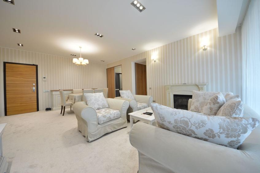 Apartament cu 3 camere semidecomandat, mobilat în Șoseaua Nordului